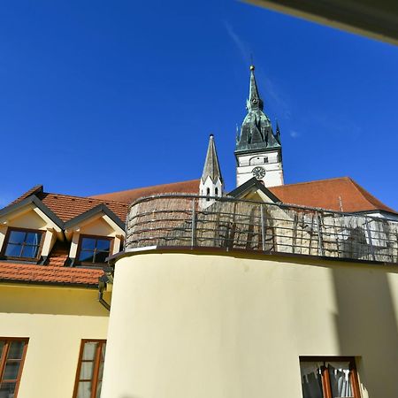 Apartmany Na Namesti 85 جينديتشوف هراديك الغرفة الصورة