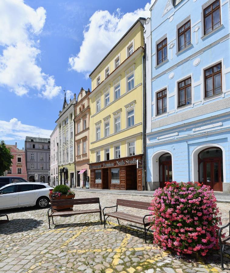 Apartmany Na Namesti 85 جينديتشوف هراديك المظهر الخارجي الصورة