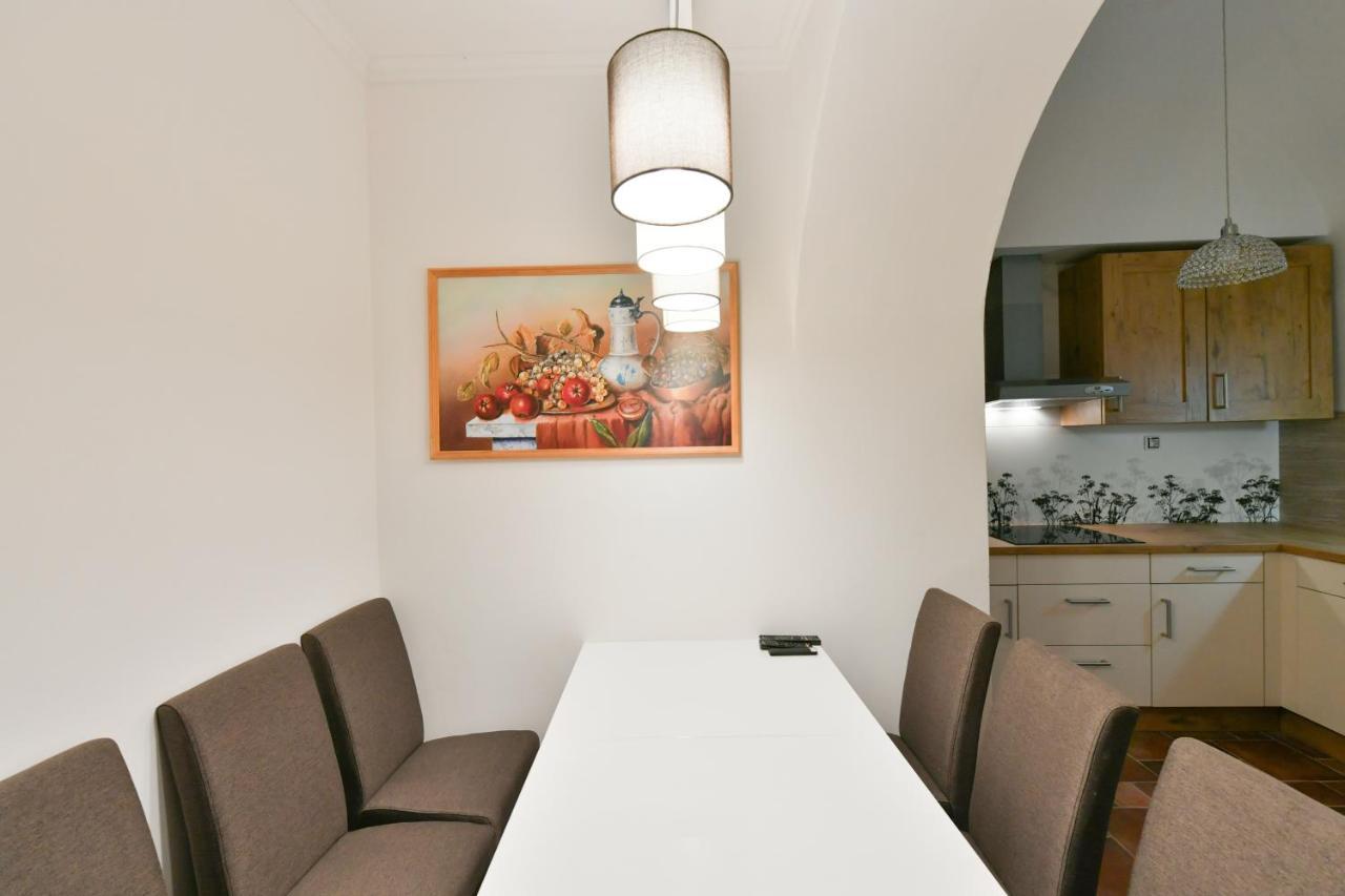 Apartmany Na Namesti 85 جينديتشوف هراديك المظهر الخارجي الصورة